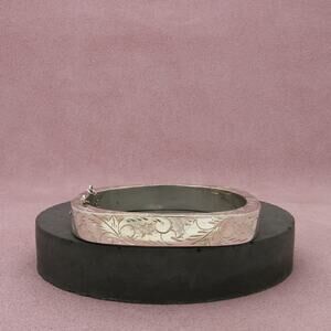 sterling silver vintage etched squared bangle bracelet size 6.75in